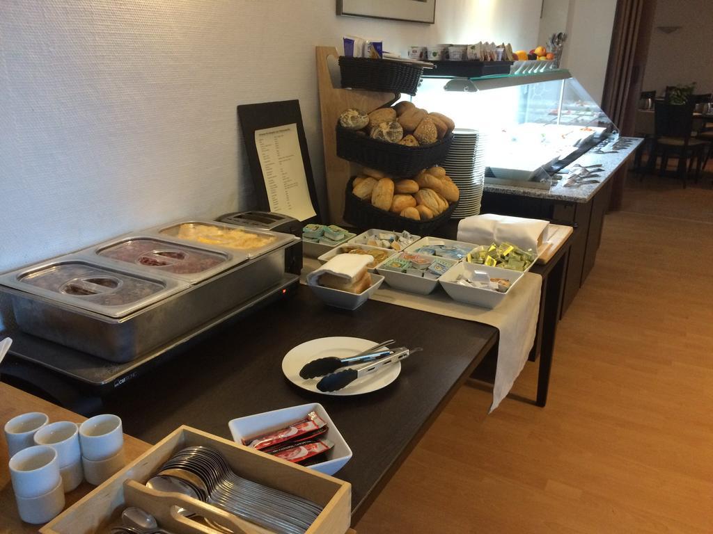 Hotel Und Restaurant Kranichsberg 볼테스도프 외부 사진