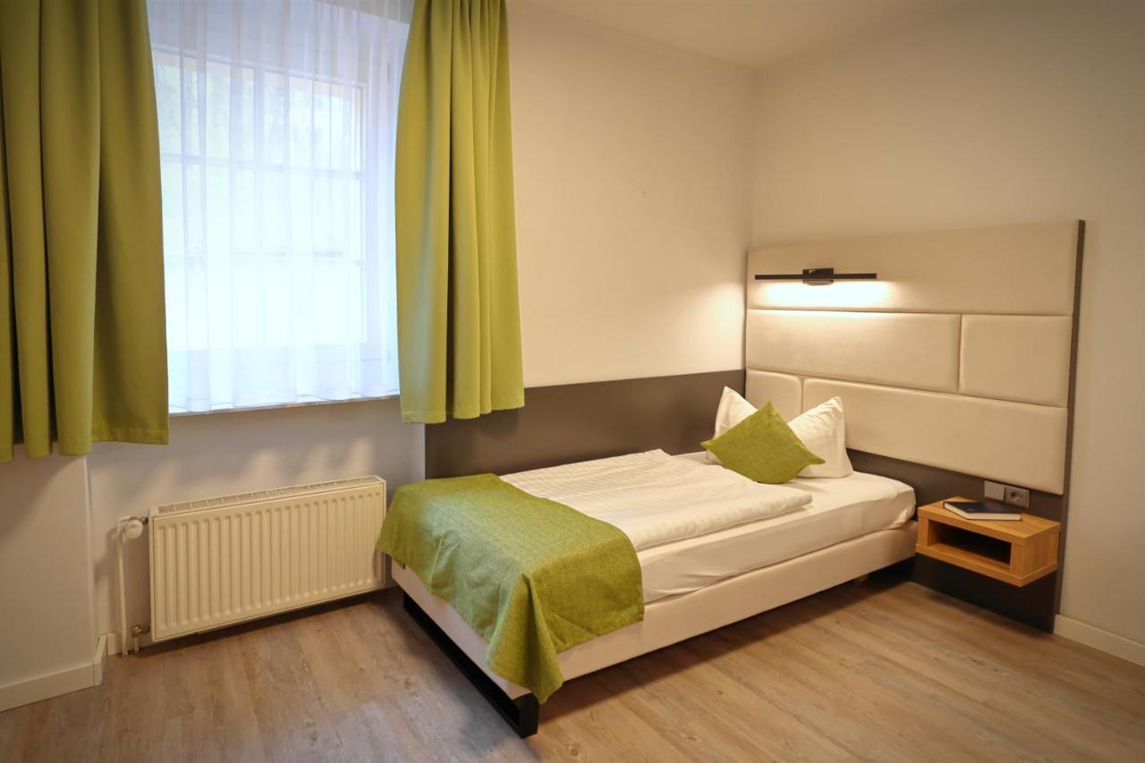 Hotel Und Restaurant Kranichsberg 볼테스도프 외부 사진