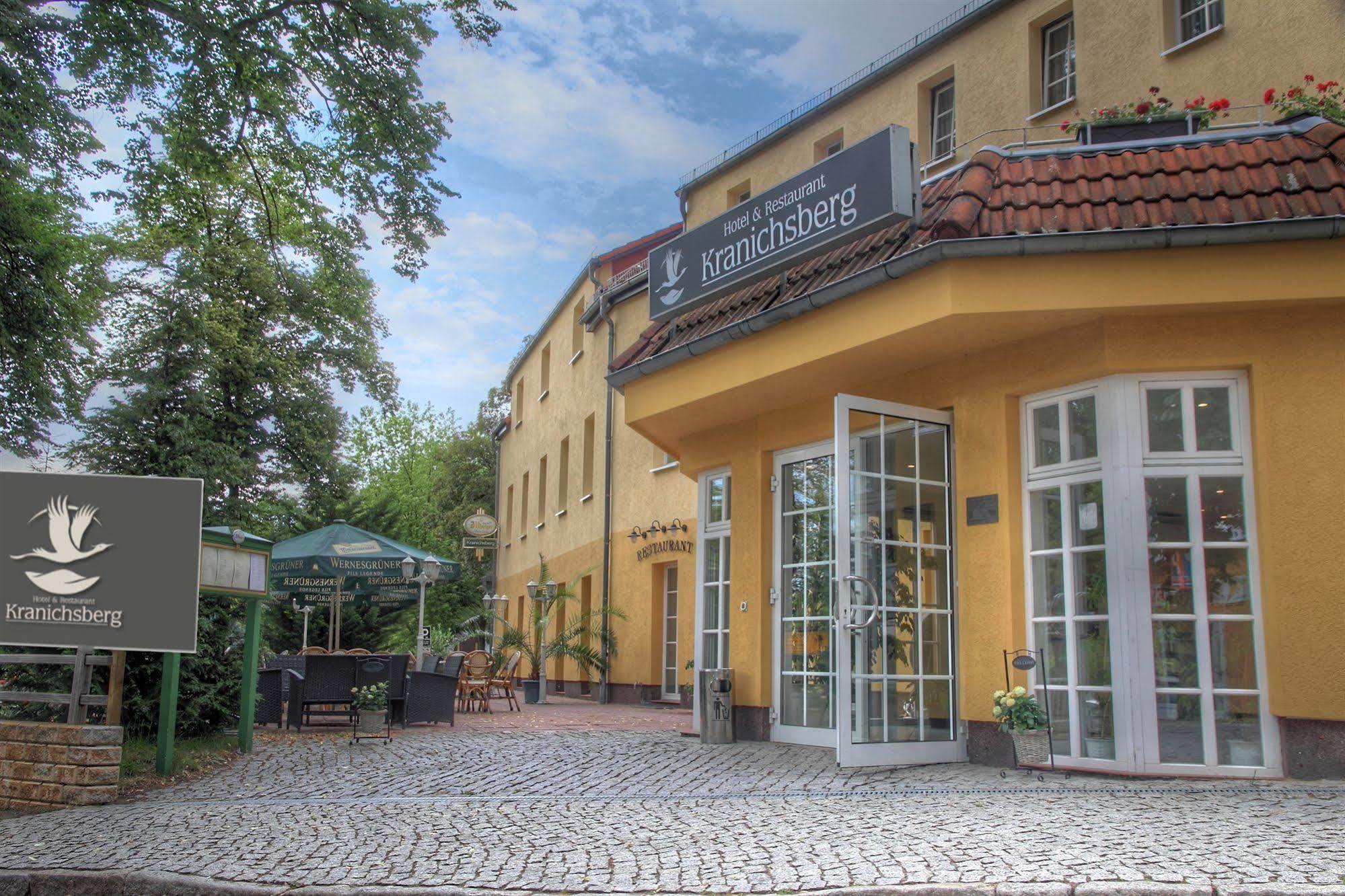 Hotel Und Restaurant Kranichsberg 볼테스도프 외부 사진